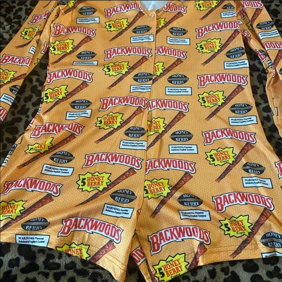 🦋 ALL ONESIES 🦋 - Picture 3 of 6